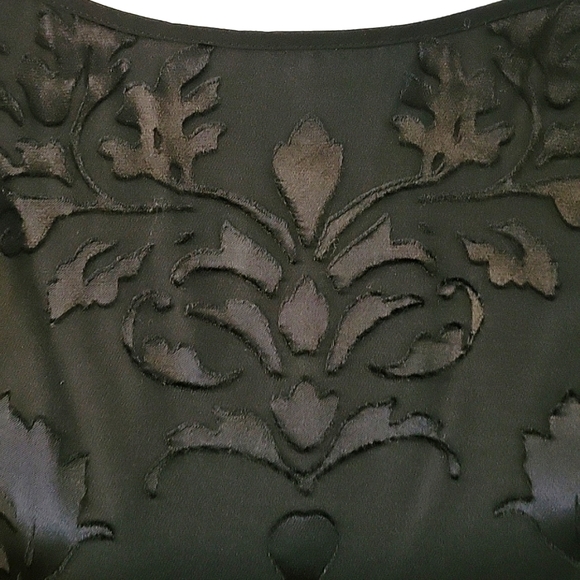 White House Black Market Blouse - Picture 2 of 7